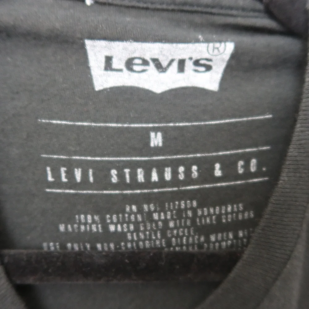 Levi's Black Tee with Colorful Levi's Logo Unisex Medium